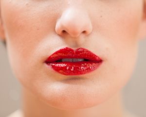 Chloe Gaya Operação boca linda: batom, gloss e cuidados para ter lábios sedutores 