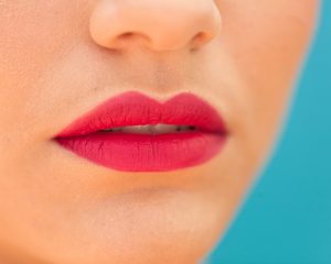 Chloe Gaya Operação boca linda: batom, gloss e cuidados para ter lábios sedutores 