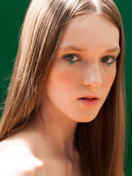 Chloe Gaya Chloé Gaya: para você, que é louca por maquiagem! 