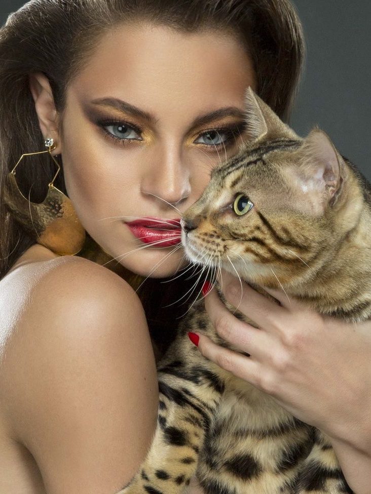 Chloe Gaya Maquiagem Editorial  