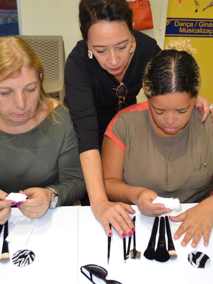 Chloe Gaya Muito Além da Beleza 